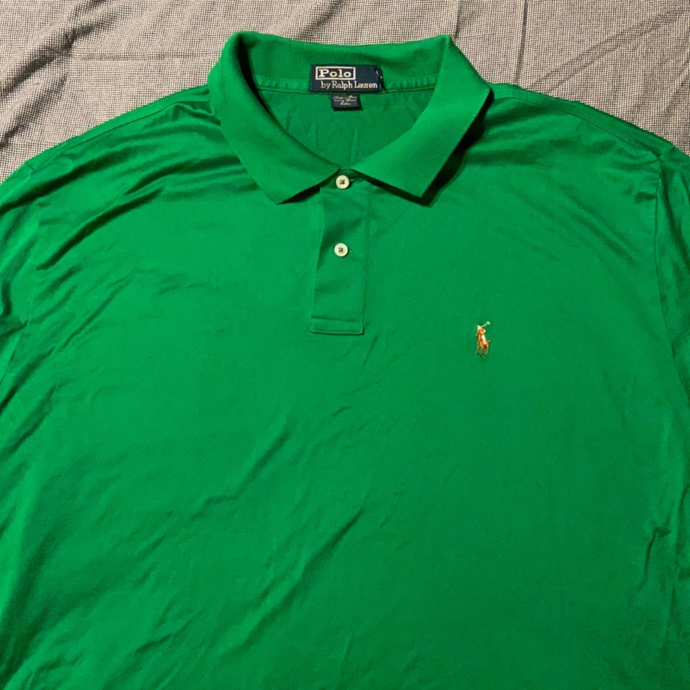 Green polo shirt. Size XXL